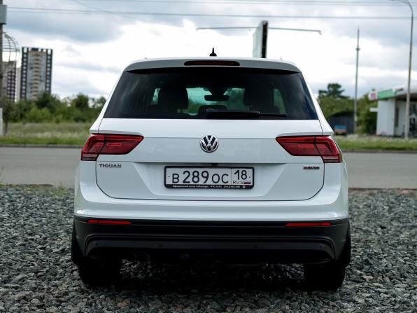Volkswagen Tiguan II с пробегом 2019 года, цена 2 599 000 рублей, 111866 км, внедорожник, Автокод Объявления