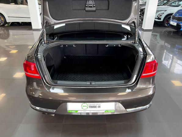 Volkswagen Passat B7 с пробегом 2012 года, цена 945 000 рублей, 224704 км, седан, Автокод Объявления