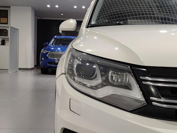 Volkswagen Tiguan I с пробегом 2011 года, цена 1 090 000 рублей, 263088 км, внедорожник, Автокод Объявления