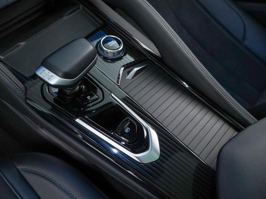 Geely Monjaro I Москва  - изображение 16