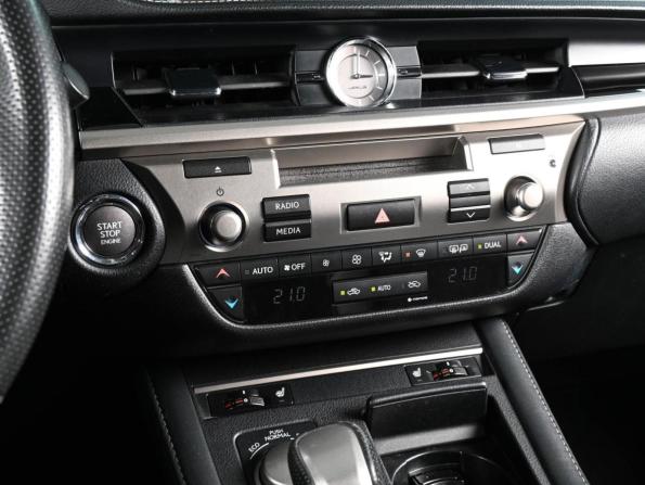 Lexus ES VI Рестайлинг с пробегом 2015 года, цена 2 499 000 рублей, 124354 км, седан, Автокод Объявления