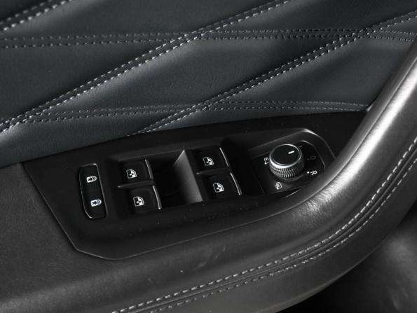 Volkswagen Touareg III с пробегом 2021 года, цена 5 699 000 рублей, 148239 км, внедорожник, Автокод Объявления