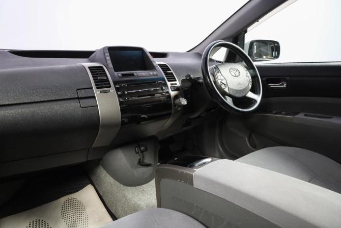 Toyota Prius II Рестайлинг (XW20) с пробегом 2008 года, цена 849 000 рублей, 22132 км, лифтбек, Автокод Объявления