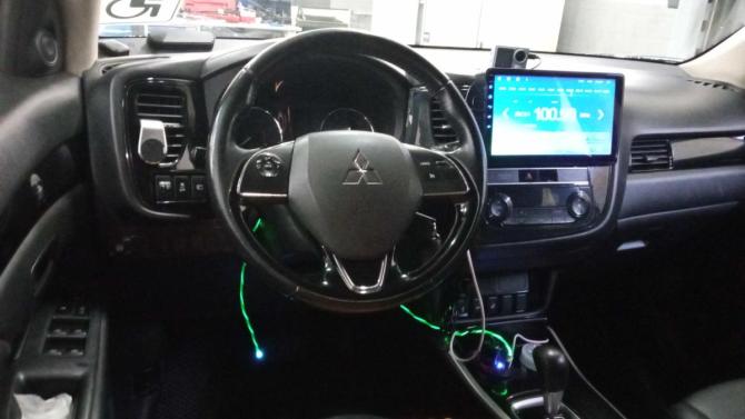 Mitsubishi Outlander III Рестайлинг 2 с пробегом 2018 года, цена 1 250 000 рублей, 328300 км, внедорожник, Автокод Объявления