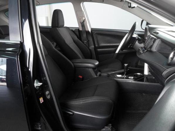 Toyota RAV4 IV (XA40) Рестайлинг с пробегом 2019 года, цена 2 347 030 рублей, 180675 км, внедорожник, Автокод Объявления