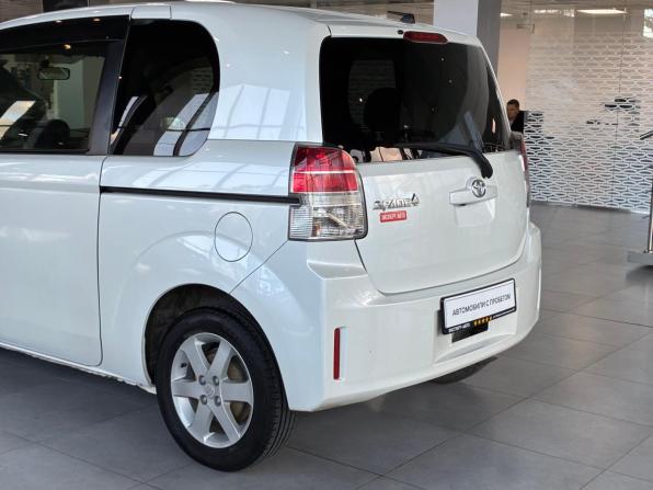 Toyota Spade с пробегом 2016 года, цена 899 000 рублей, 120371 км, минивэн, Автокод Объявления