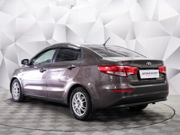 Kia Rio III Рестайлинг с пробегом 2016 года, цена 773 000 рублей, 215632 км, седан, Автокод Объявления