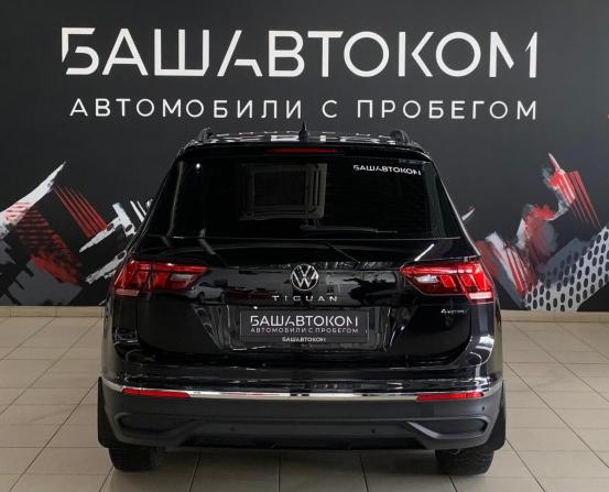 Volkswagen Tiguan II Рестайлинг с пробегом 2021 года, цена 3 200 000 рублей, 99525 км, внедорожник, Автокод Объявления