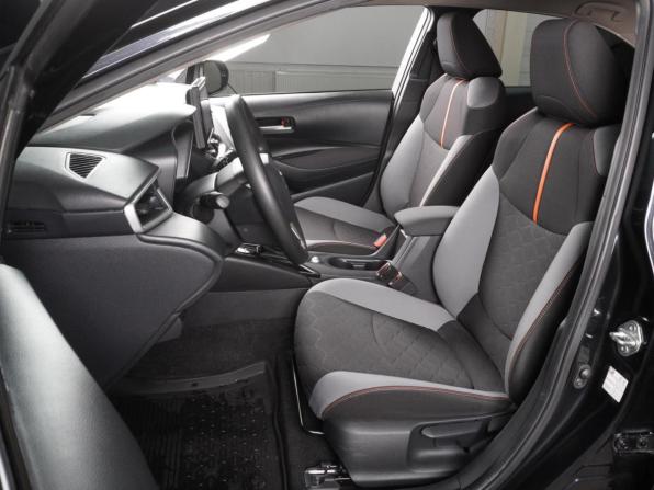 Toyota Corolla XII (E210) с пробегом 2022 года, цена 2 205 000 рублей, 31754 км, седан, Автокод Объявления