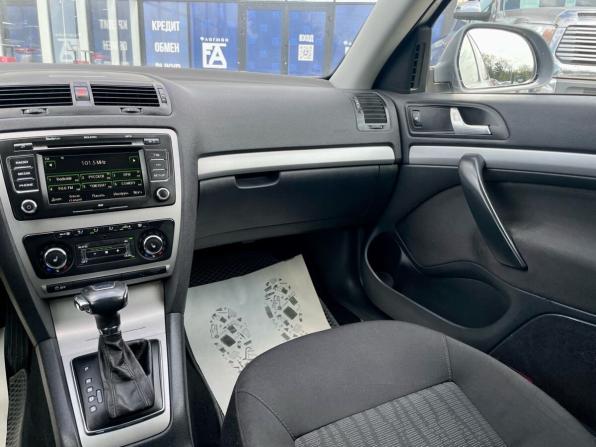 Skoda Octavia II (A5) Рестайлинг с пробегом 2012 года, цена 620 000 рублей, 205360 км, лифтбек, Автокод Объявления