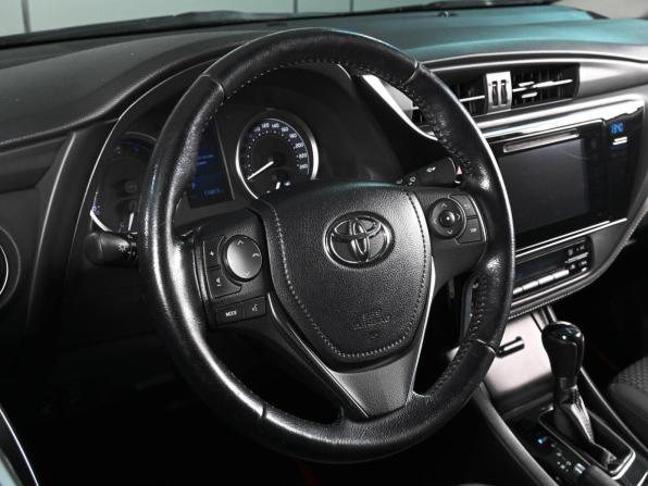 Toyota Corolla XI (E160 E170 E180) с пробегом 2016 года, цена 1 829 000 рублей, 113813 км, седан, Автокод Объявления