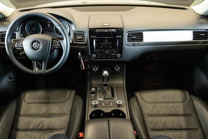 Volkswagen Touareg II с пробегом 2014 года, цена 2 500 000 рублей, 222512 км, внедорожник, Автокод Объявления