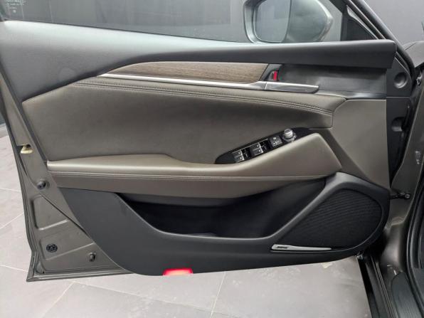 Mazda 6 III (GJ) Рестайлинг 2 с пробегом 2021 года, цена 2 630 000 рублей, 134609 км, седан, Автокод Объявления
