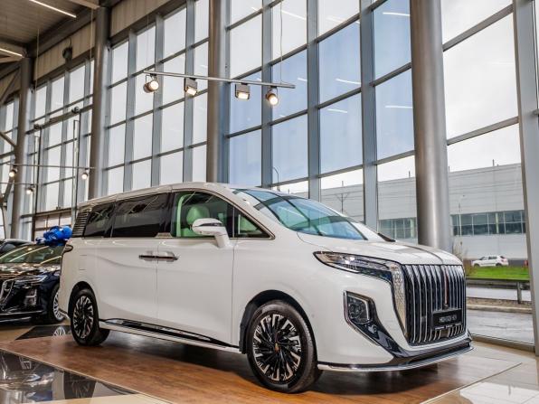 Hongqi HQ9 с пробегом 2025 года, цена 7 350 000 рублей, 9 км, минивэн, Автокод Объявления