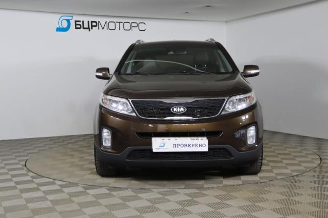 Kia Sorento II Рестайлинг с пробегом 2018 года, цена 2 279 990 рублей, 141711 км, внедорожник, Автокод Объявления