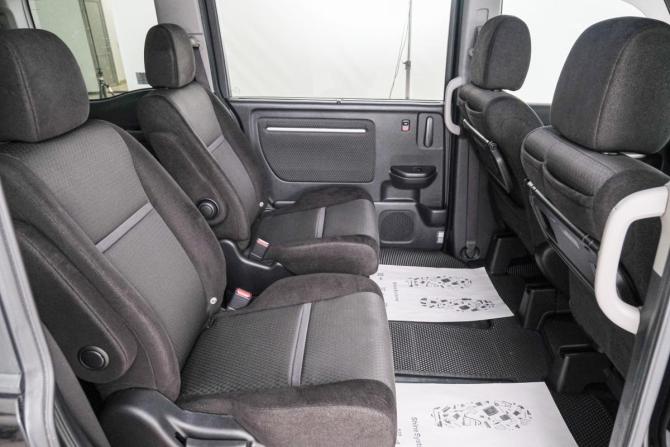 Honda Stepwgn V Рестайлинг с пробегом 2019 года, цена 2 499 000 рублей, 56111 км, минивэн, Автокод Объявления