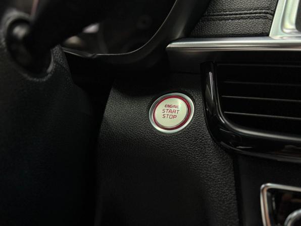 Kia Optima IV Рестайлинг с пробегом 2019 года, цена 2 110 000 рублей, 116836 км, седан, Автокод Объявления