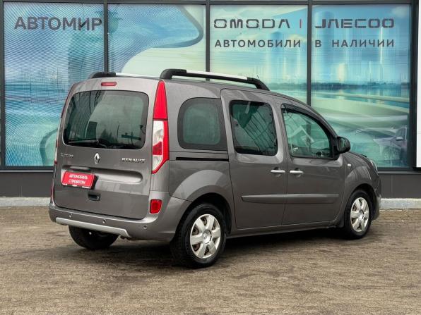 Renault Kangoo II Рестайлинг с пробегом 2014 года, цена 1 200 000 рублей, 177933 км, компактвэн, Автокод Объявления