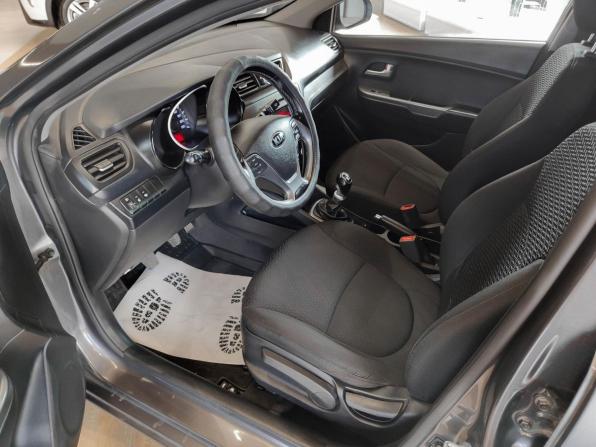 Kia Rio III Рестайлинг с пробегом 2017 года, цена 1 041 000 рублей, 143320 км, седан, Автокод Объявления