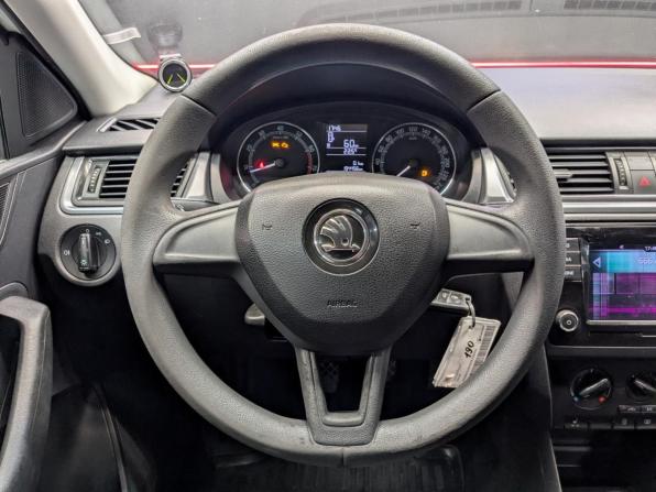 Skoda Rapid I Рестайлинг с пробегом 2018 года, цена 800 000 рублей, 194456 км, лифтбек, Автокод Объявления