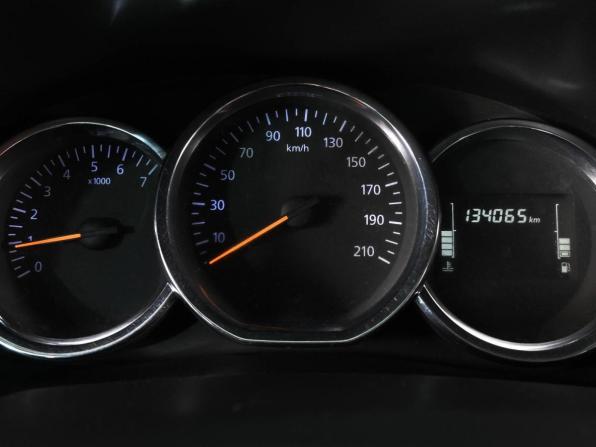 Renault Logan II Рестайлинг с пробегом 2020 года, цена 649 000 рублей, 134065 км, седан, Автокод Объявления
