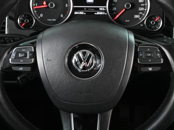 Volkswagen Touareg II с пробегом 2013 года, цена 2 099 000 рублей, 264202 км, внедорожник, Автокод Объявления