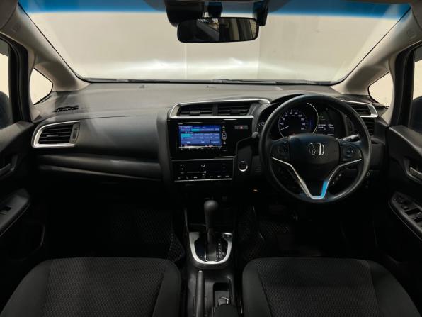 Honda Fit III Рестайлинг с пробегом 2019 года, цена 1 199 000 рублей, 82000 км, хэтчбек, Автокод Объявления