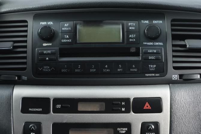 Toyota Corolla IX (E120 E130) Рестайлинг с пробегом 2006 года, цена 689 000 рублей, 189000 км, хэтчбек, Автокод Объявления