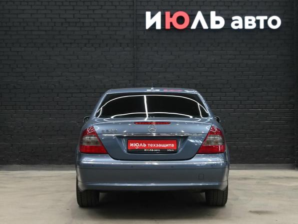 Mercedes-Benz E-Класс III (W211 S211) Рестайлинг с пробегом 2006 года, цена 1 310 000 рублей, 219733 км, седан, Автокод Объявления