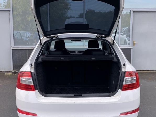 Skoda Octavia III (A7) с пробегом 2014 года, цена 949 000 рублей, 260643 км, лифтбек, Автокод Объявления