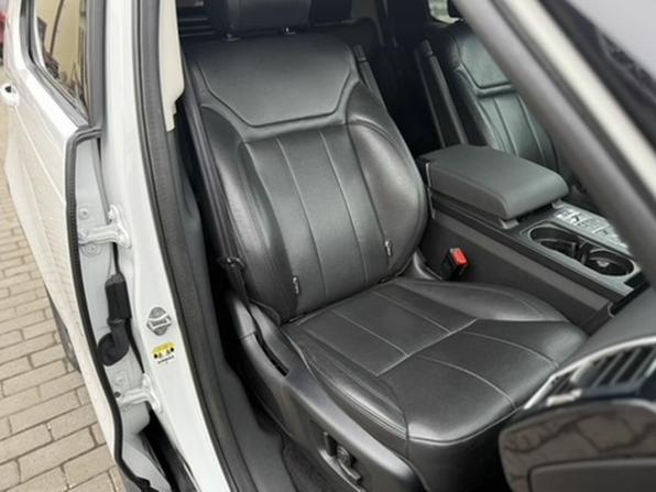 Land Rover Discovery V с пробегом 2018 года, цена 3 390 000 рублей, 168010 км, внедорожник, Автокод Объявления