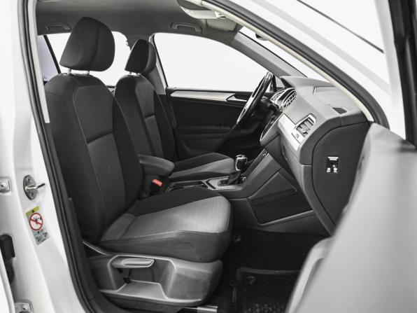 Volkswagen Tiguan II Рестайлинг с пробегом 2021 года, цена 2 374 000 рублей, 109571 км, внедорожник, Автокод Объявления