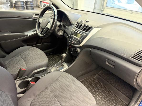 Hyundai Solaris I Рестайлинг с пробегом 2016 года, цена 925 000 рублей, 164700 км, седан, Автокод Объявления