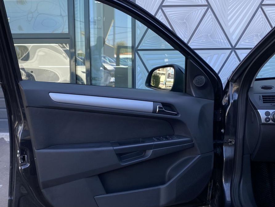Opel Astra H Рестайлинг Москва  - изображение 15