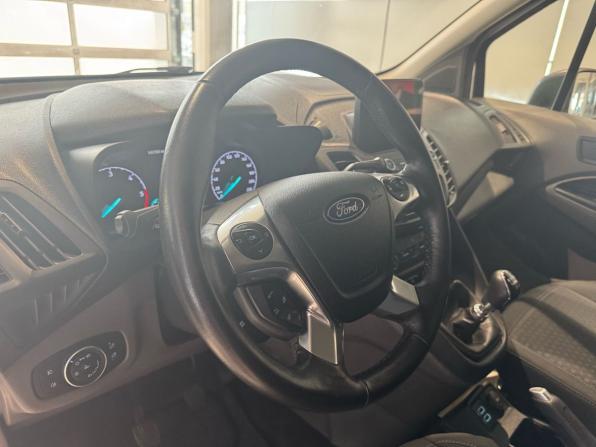 Ford Tourneo Connect II Рестайлинг с пробегом 2020 года, цена 1 999 000 рублей, 143000 км, компактвэн, Автокод Объявления