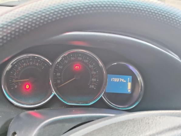Renault Sandero II с пробегом 2015 года, цена 699 000 рублей, 173000 км, хэтчбек, Автокод Объявления