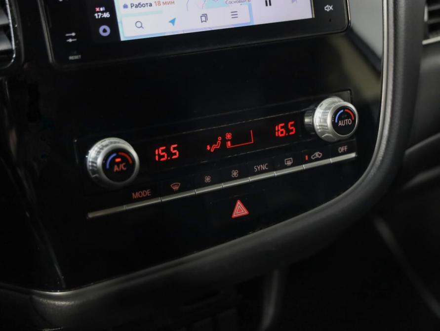 Mitsubishi Outlander III Рестайлинг 3 Санкт-Петербург  - изображение 17