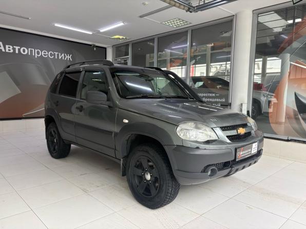 Chevrolet Niva I Рестайлинг с пробегом 2018 года, цена 740 000 рублей, 178582 км, внедорожник, Автокод Объявления