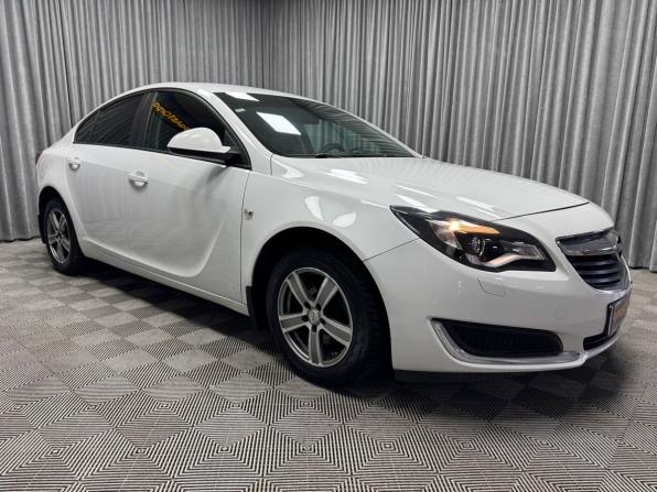 Opel Insignia I Рестайлинг с пробегом 2014 года, цена 865 000 рублей, 197705 км, седан, Автокод Объявления
