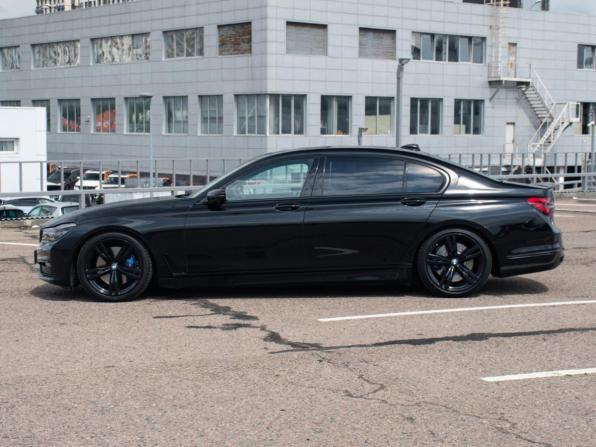BMW 7 серии VI (G11/G12) с пробегом 2017 года, цена 3 332 840 рублей, 144974 км, седан, Автокод Объявления