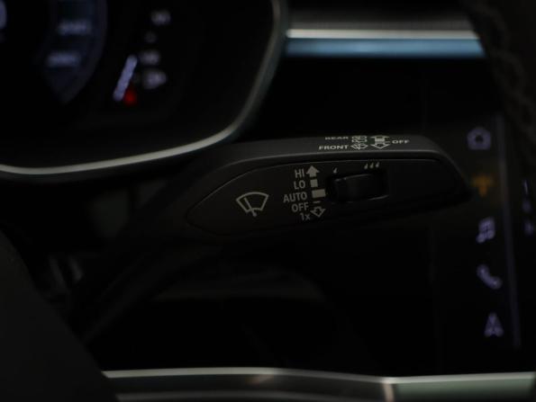 Audi Q3 Sportback II (F3) с пробегом 2022 года, цена 4 998 000 рублей, 11466 км, внедорожник, Автокод Объявления