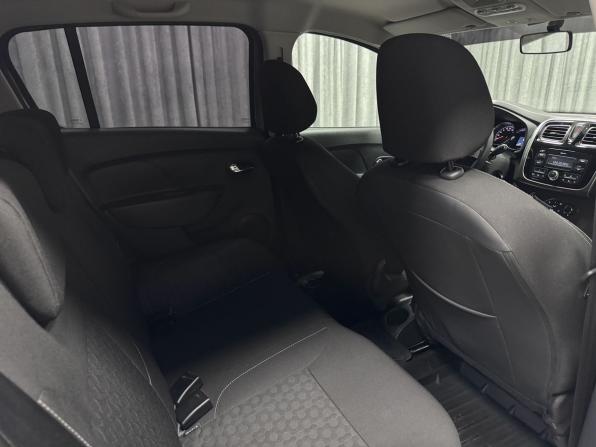 Renault Sandero II с пробегом 2018 года, цена 1 049 000 рублей, 73145 км, хэтчбек, Автокод Объявления