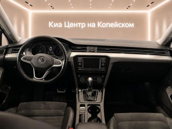 Volkswagen Passat B8 с пробегом 2020 года, цена 2 485 000 рублей, 68000 км, седан, Автокод Объявления