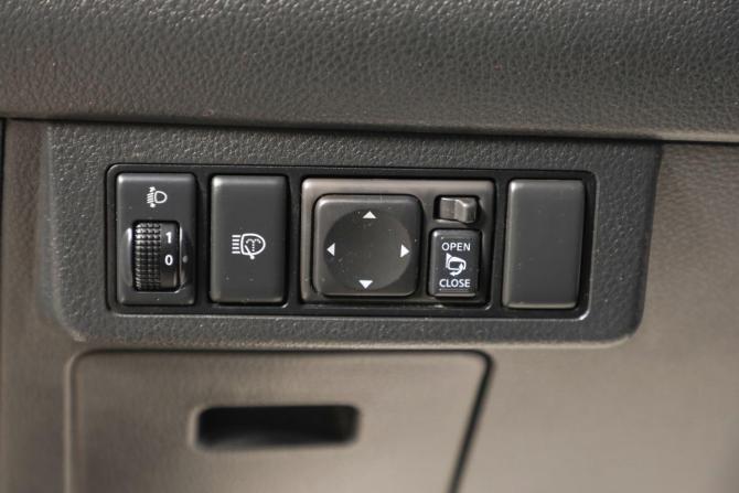 Nissan Tiida I с пробегом 2010 года, цена 699 000 рублей, 166000 км, хэтчбек, Автокод Объявления