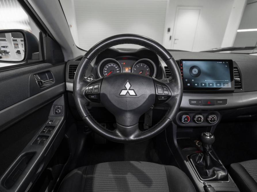 Mitsubishi Lancer X Москва  - изображение 9