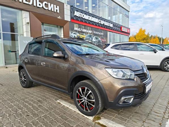 Renault Sandero II Рестайлинг с пробегом 2019 года, цена 1 070 334 рубля, 112557 км, хэтчбек, Автокод Объявления