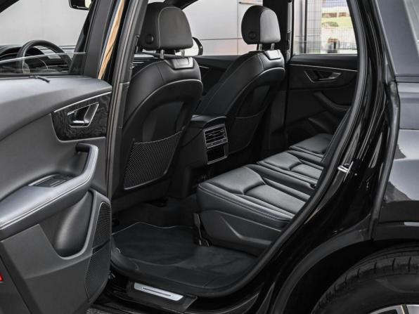 Audi Q7 II (4M) Рестайлинг 2 с пробегом 2025 года, цена 10 894 000 рублей, 35 км, внедорожник, Автокод Объявления