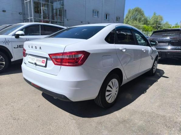 Lada (ВАЗ) Vesta I с пробегом 2018 года, цена 825 030 рублей, 96721 км, седан, Автокод Объявления
