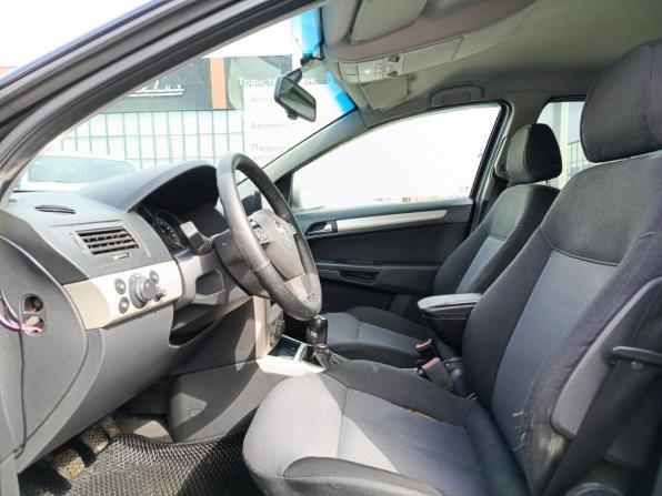 Opel Astra H Рестайлинг с пробегом 2008 года, цена 249 000 рублей, 317593 км, седан, Автокод Объявления