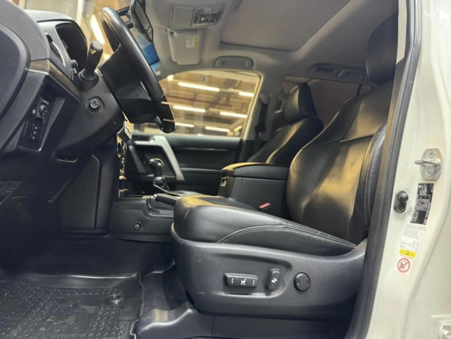 Toyota Land Cruiser Prado 150 Series Рестайлинг 3 Красноярск  - изображение 17